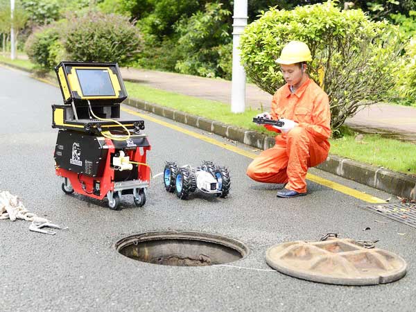 幸福路街道管道机器人检测