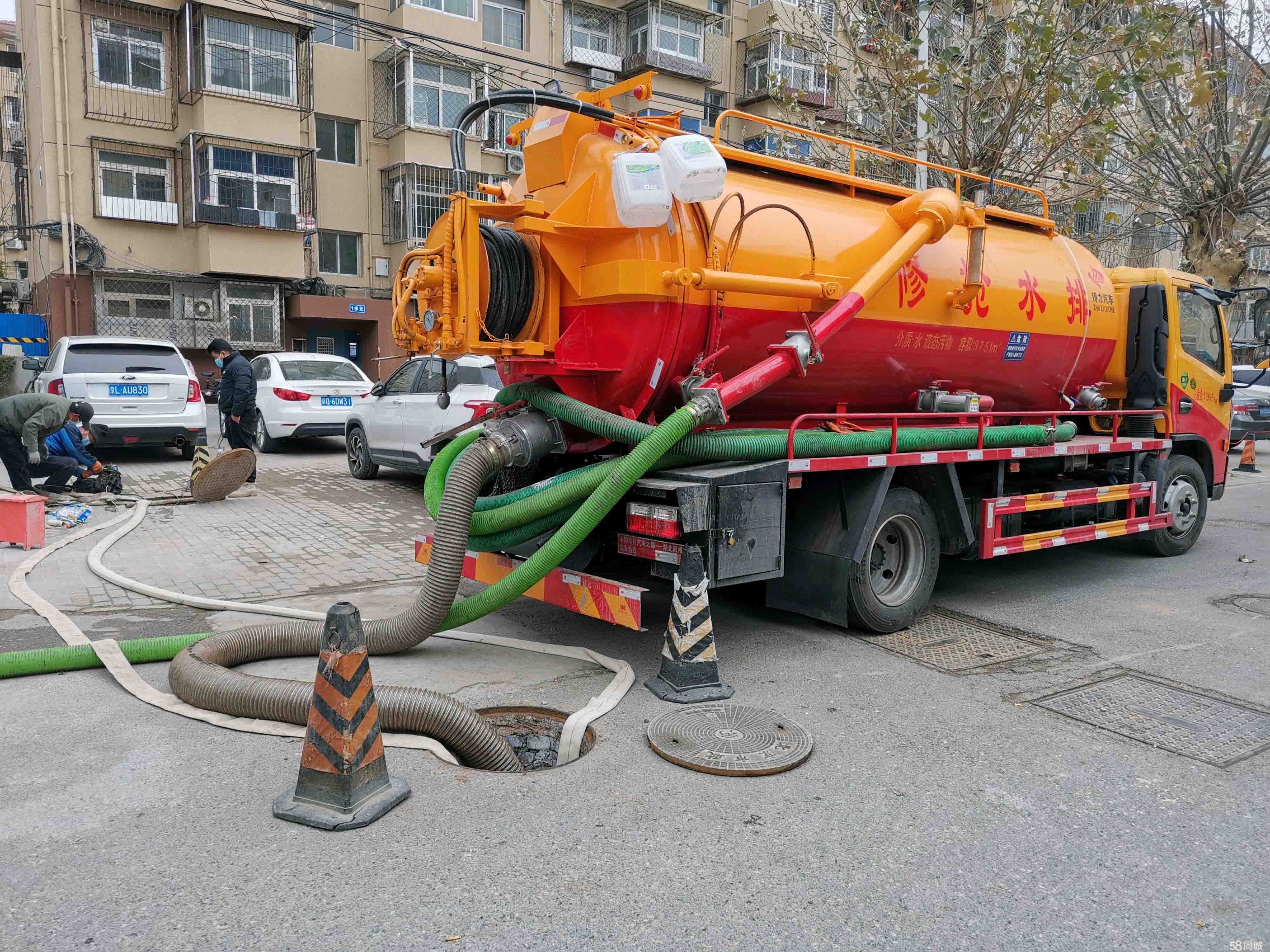 幸福路街道抽粪吸污